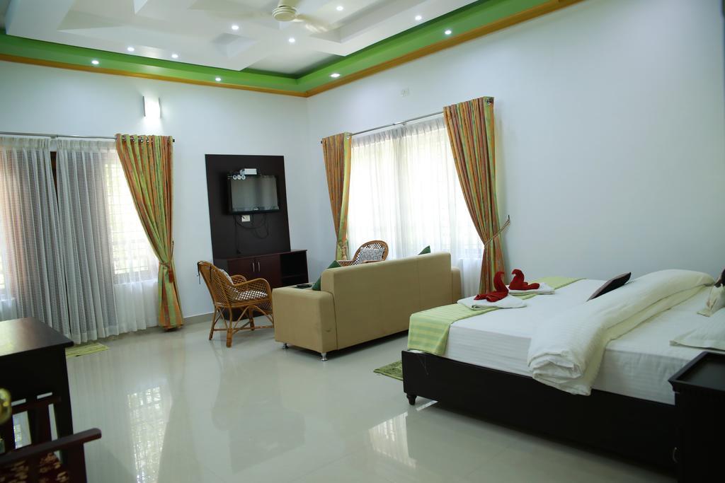 Periyar Villa Home Stay - เทกคาดี ภายนอก รูปภาพ